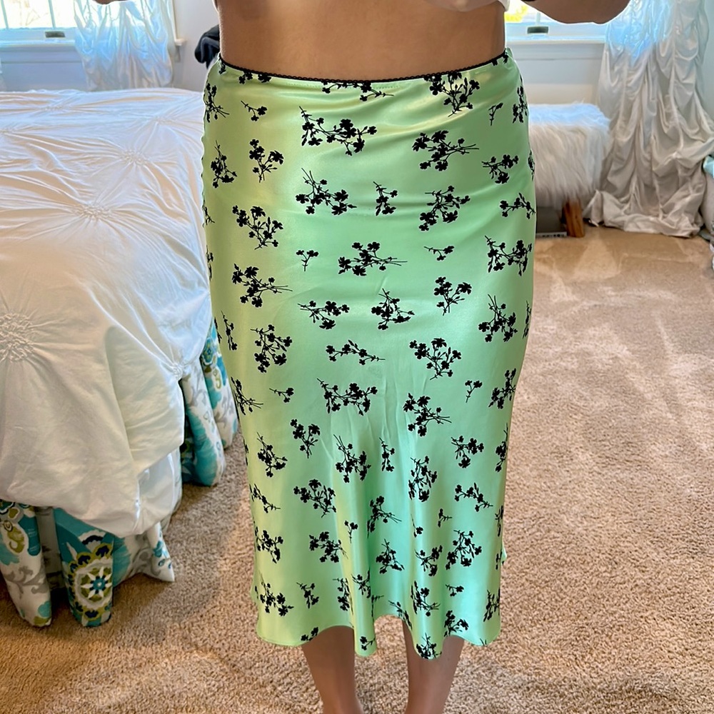 Flowy Midi Skirt